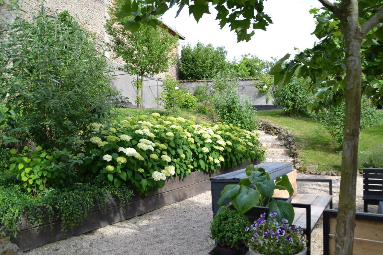 Bed and Breakfast La Paresse En Douce Tours-Sur-Meymont Екстер'єр фото